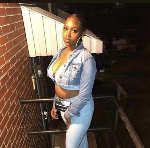 Meet your Posher, Emonni